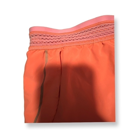 Lululemon Orange Women’s Shorts Size 8 Running With Pink Lace Detail. - Picture 6 of 12